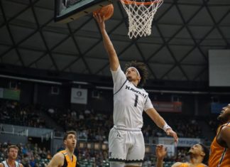 UTEP men’s basketball big win at Hawaii UTEP men's basket-ball big win at Hawaii