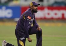 Yusuf Pathan Refuses To Walk Off After Umpire Rules Him Out- But why? Yusuf Pathan Refuses To Walk Off After Umpire Rules Him Out- But why?