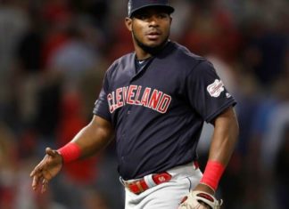 Who will sign first, Yasiel Puig or Brock Holt? Who will sign first, Yasiel Puig or Brock Holt?