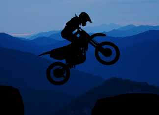 Motorcyclist Alex Harvill Dies While Trying to Break Record Motorcyclist Alex Harvill Dies While Trying to Break Record