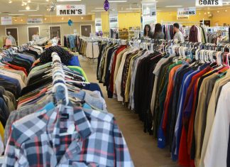 Reasons Behind The Rise Of Secondhand Clothing