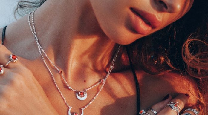 Is Garnet Jewelry Suitable for Everyday Wear?